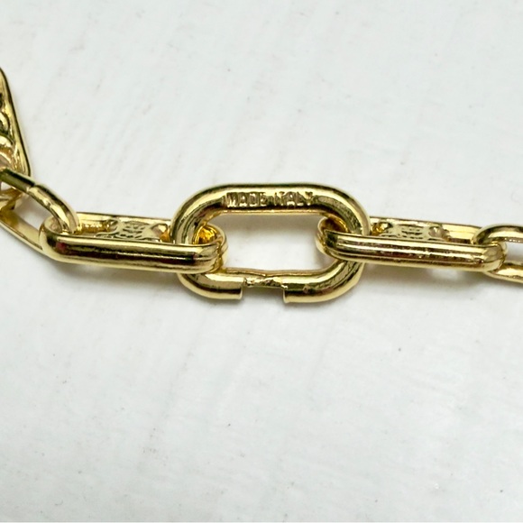 SOLD β Vintage Celine Gold Chain Necklace - Picture 9 of 10